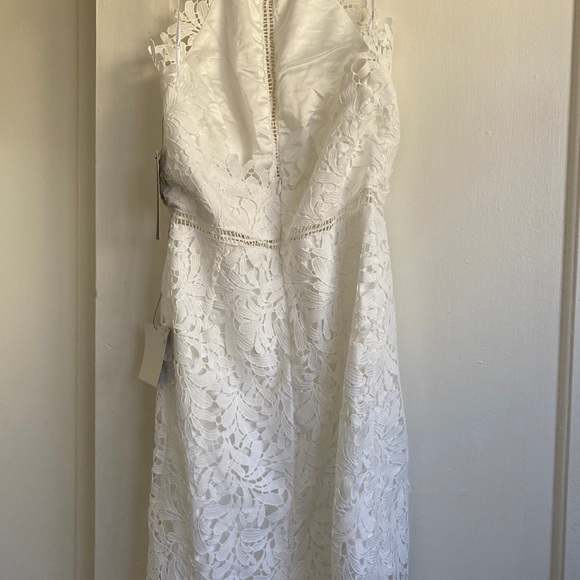 NWT Lulus white halter dress! - Picture 5 of 6